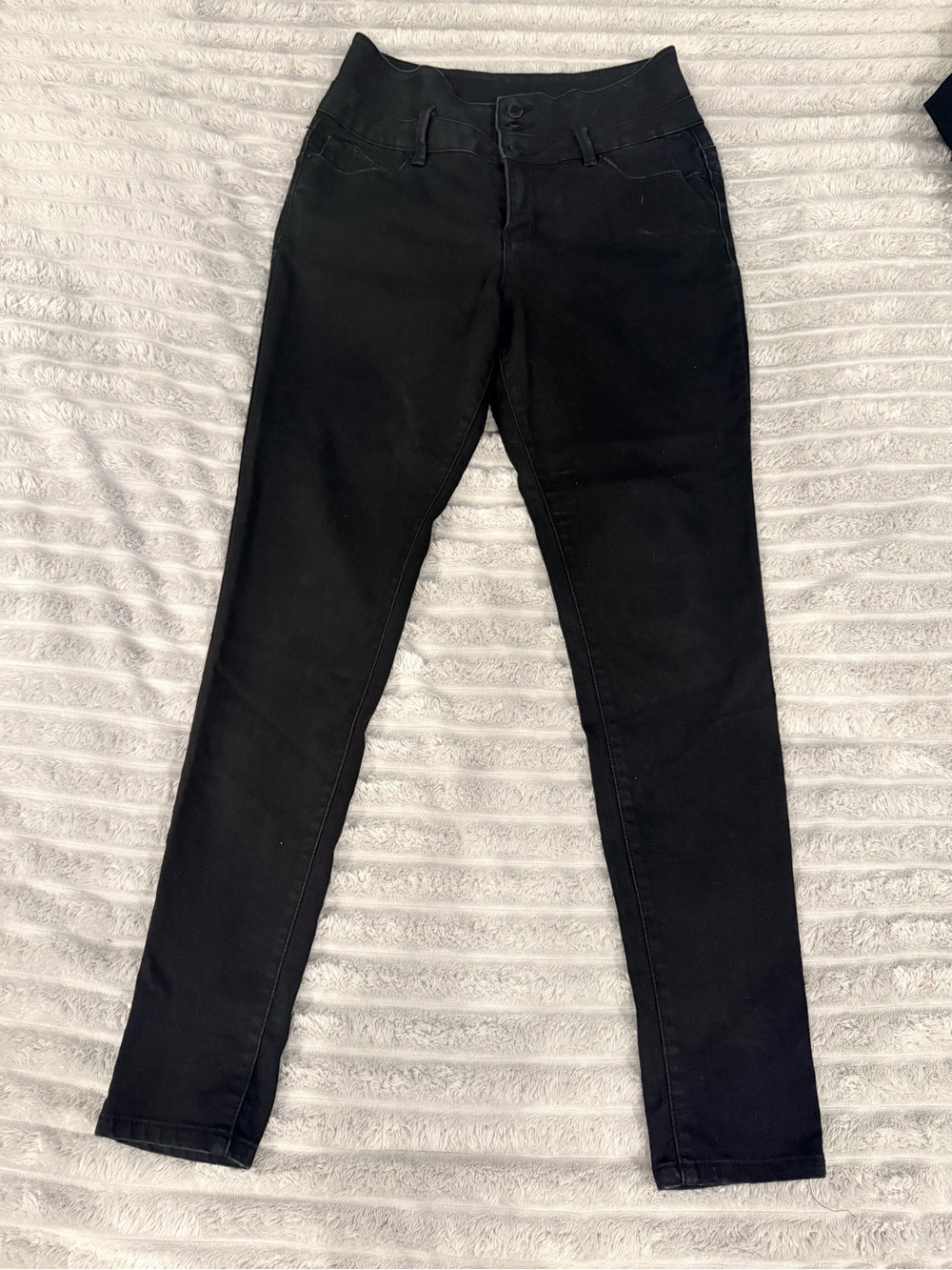 Women's WannaBettaButt Black Skinny Jeans